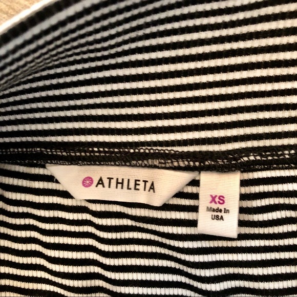 Athleta Dresses & Skirts - Athleta striped comfort skirt